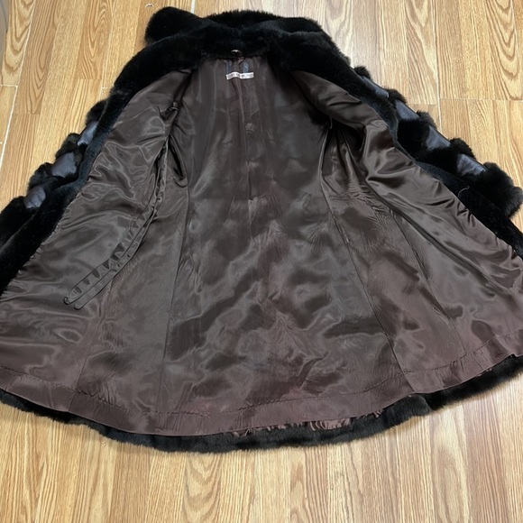 Genuine Leather/Faux Fur Jacket - Picture 5 of 10